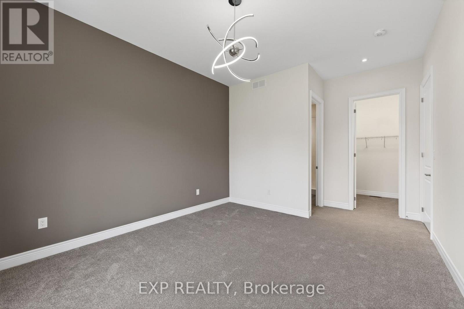 6 BUTTERNUT CRESCENT - 7