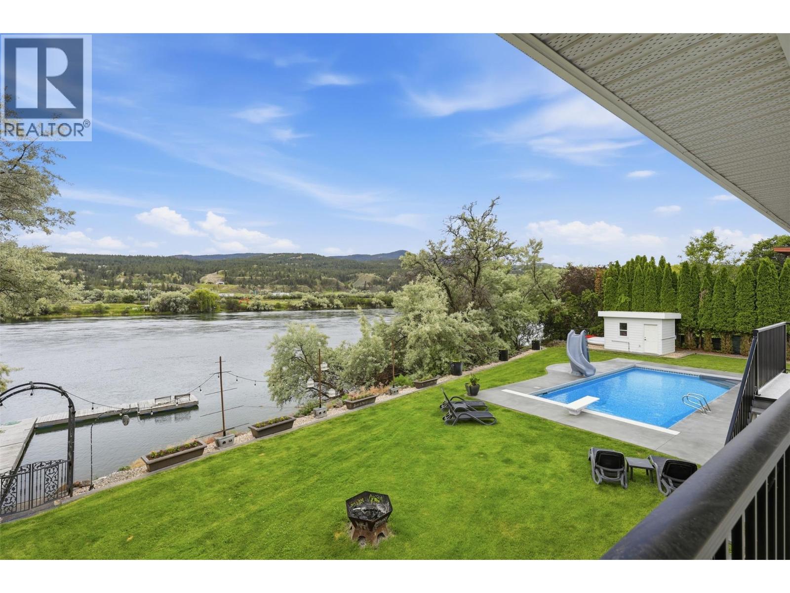 3724 Shuswap Road - 53