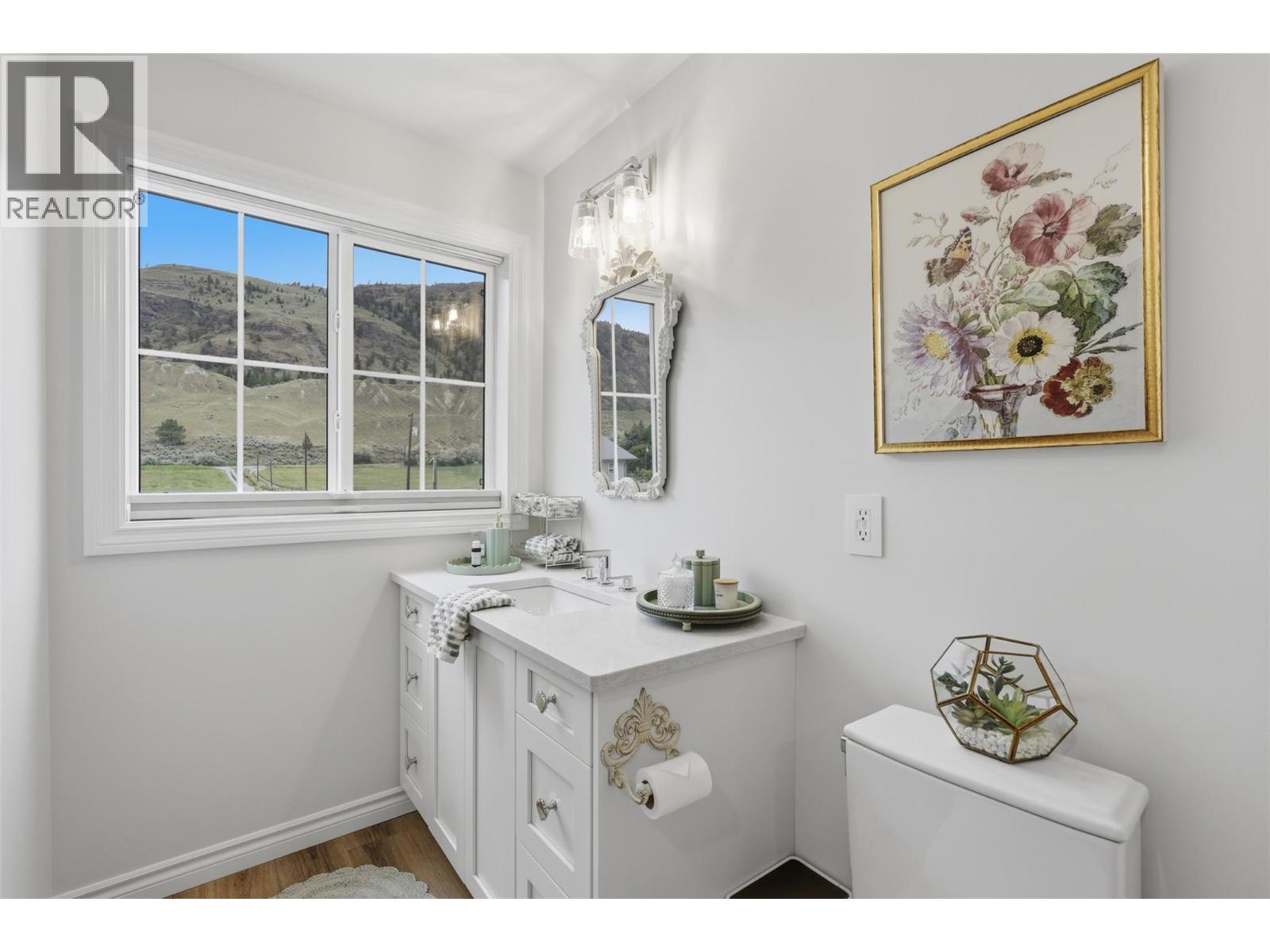 3724 Shuswap Road - 55