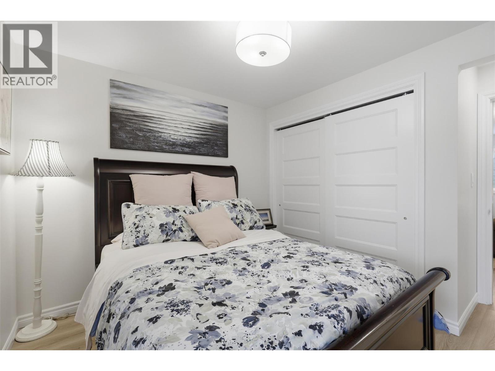 3724 Shuswap Road - 60