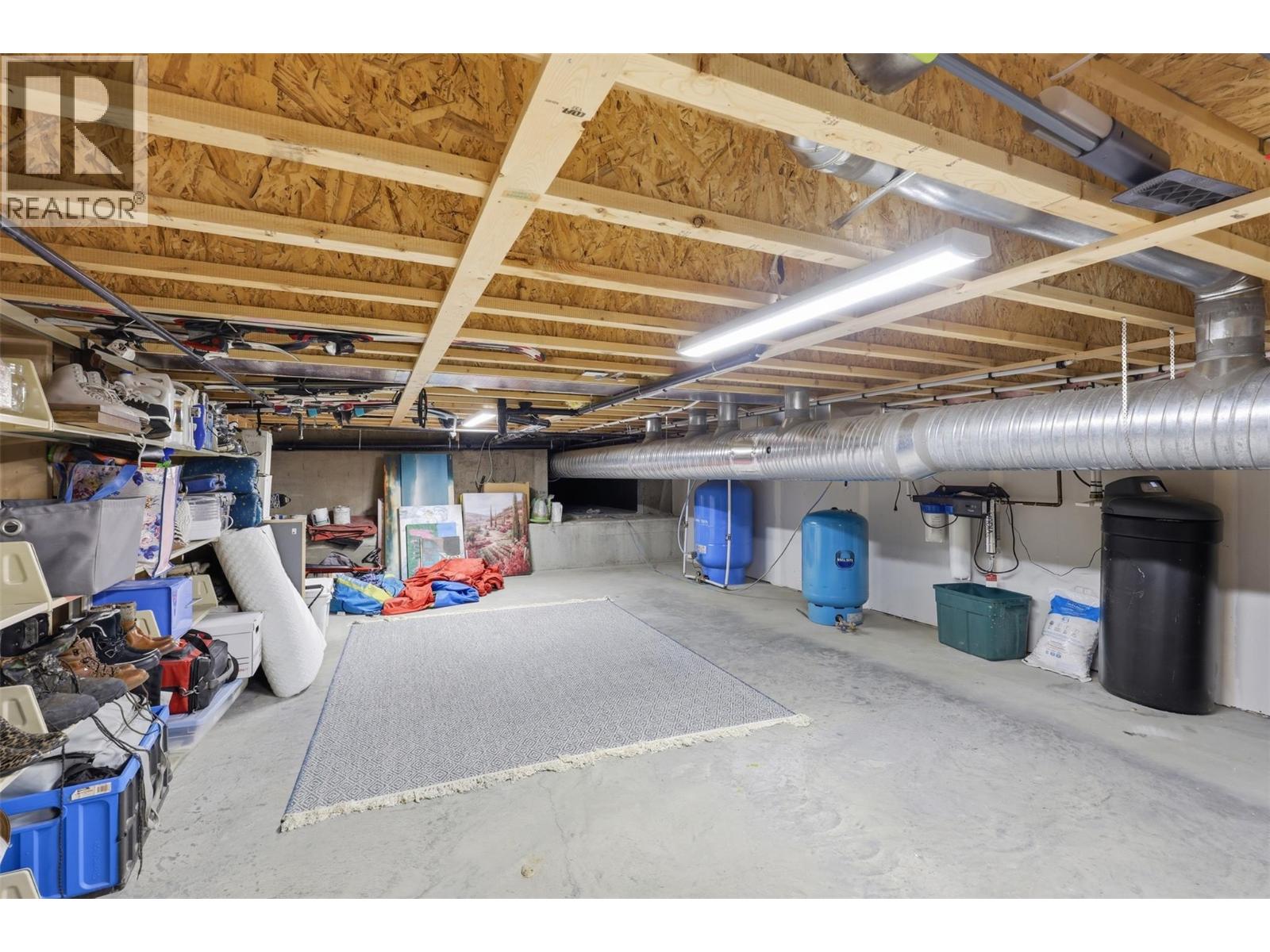 3724 Shuswap Road - 73