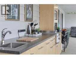 3724 Shuswap Road, Kamloops, BC V2H1S6 Photo 29