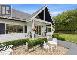4pc Bathroom - 3724 Shuswap Road, Kamloops, BC V2H1S6 Photo 6