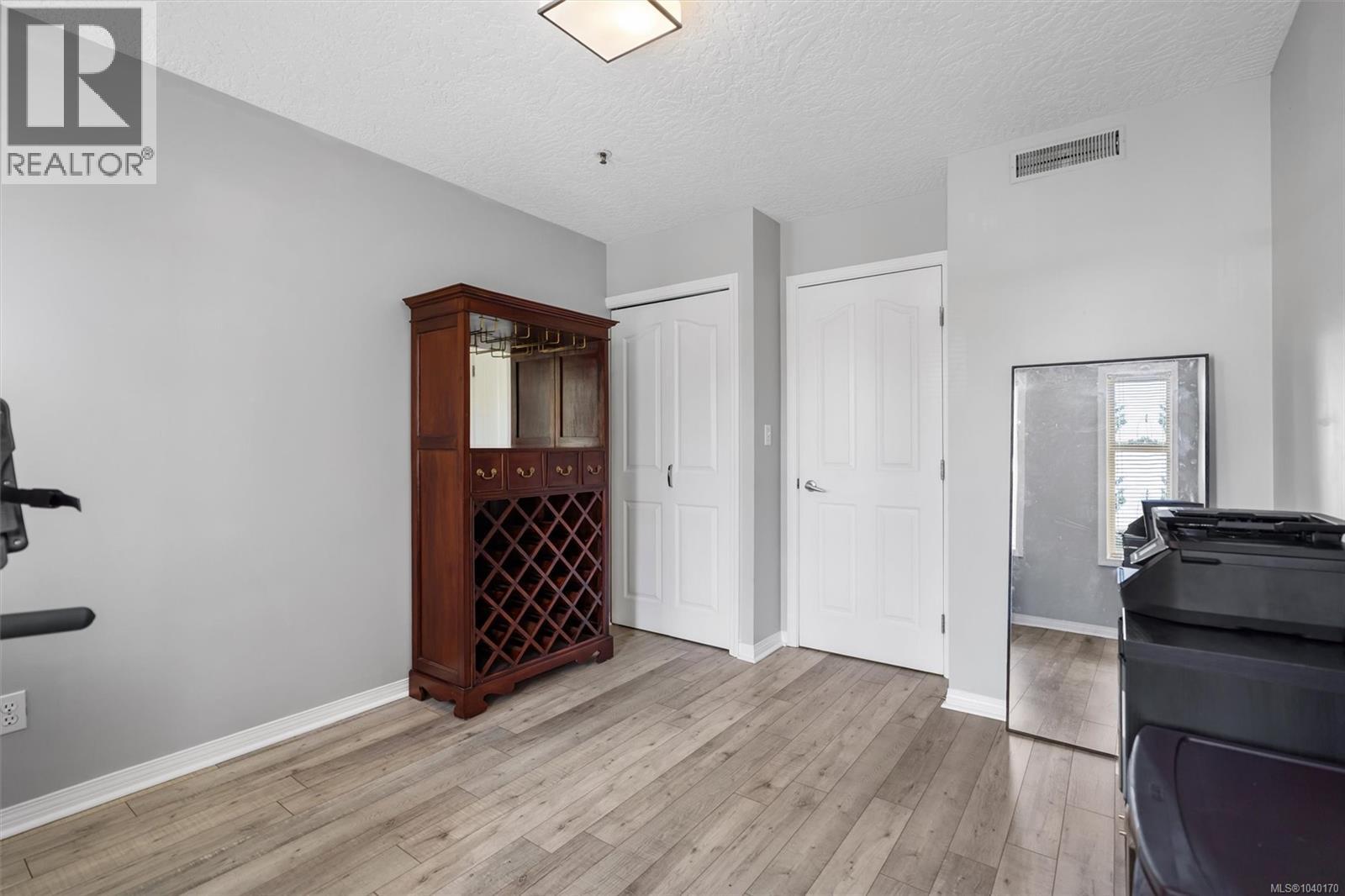 407 3160 Albina Street, Saanich