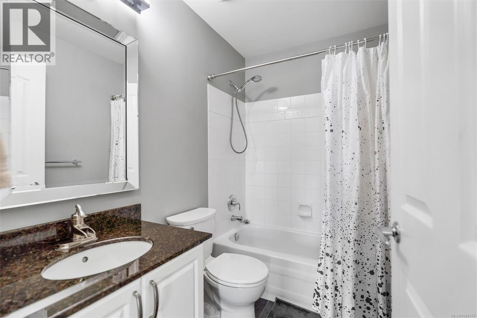 407 3160 Albina Street, Saanich