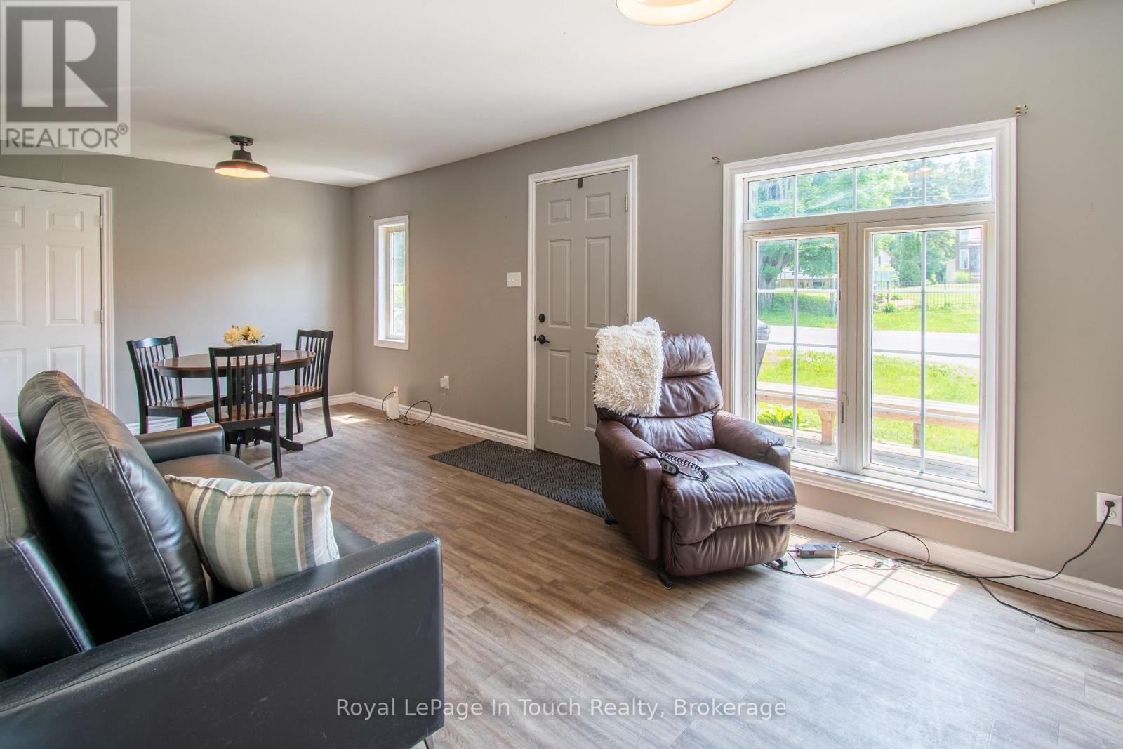 78 KING RD - 20