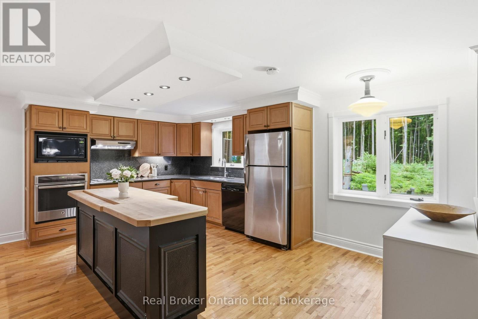 805500 25 SIDE ROAD - Image 9