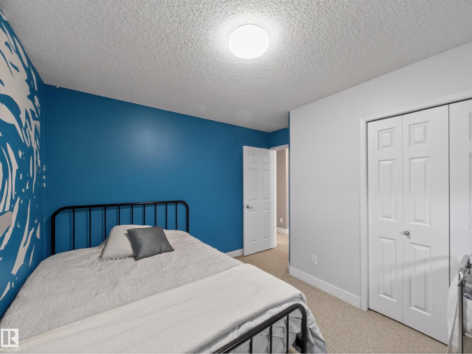 611 MEADOWVIEW CR — photo 41