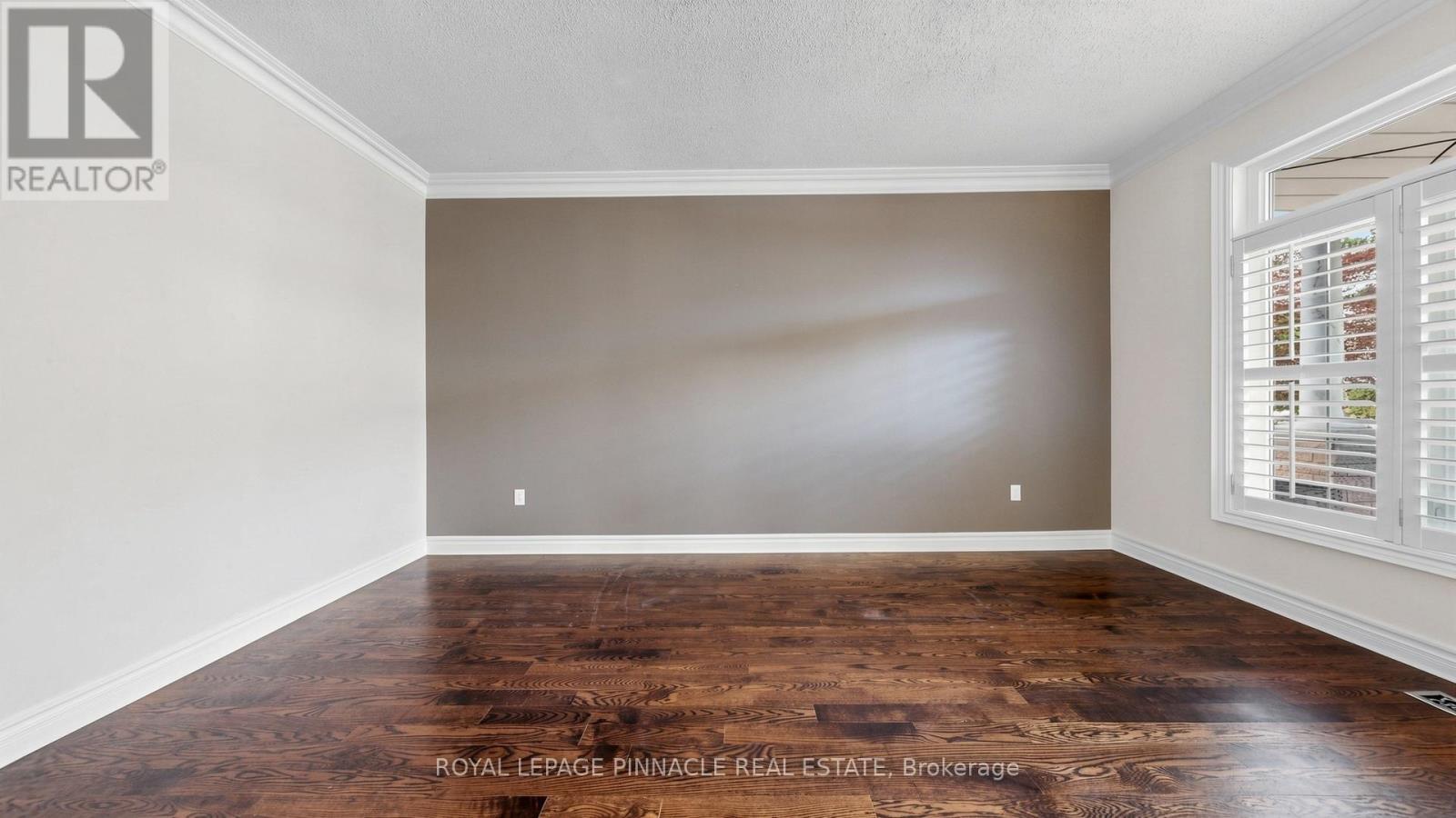 164 ANTHONY AVENUE - 17