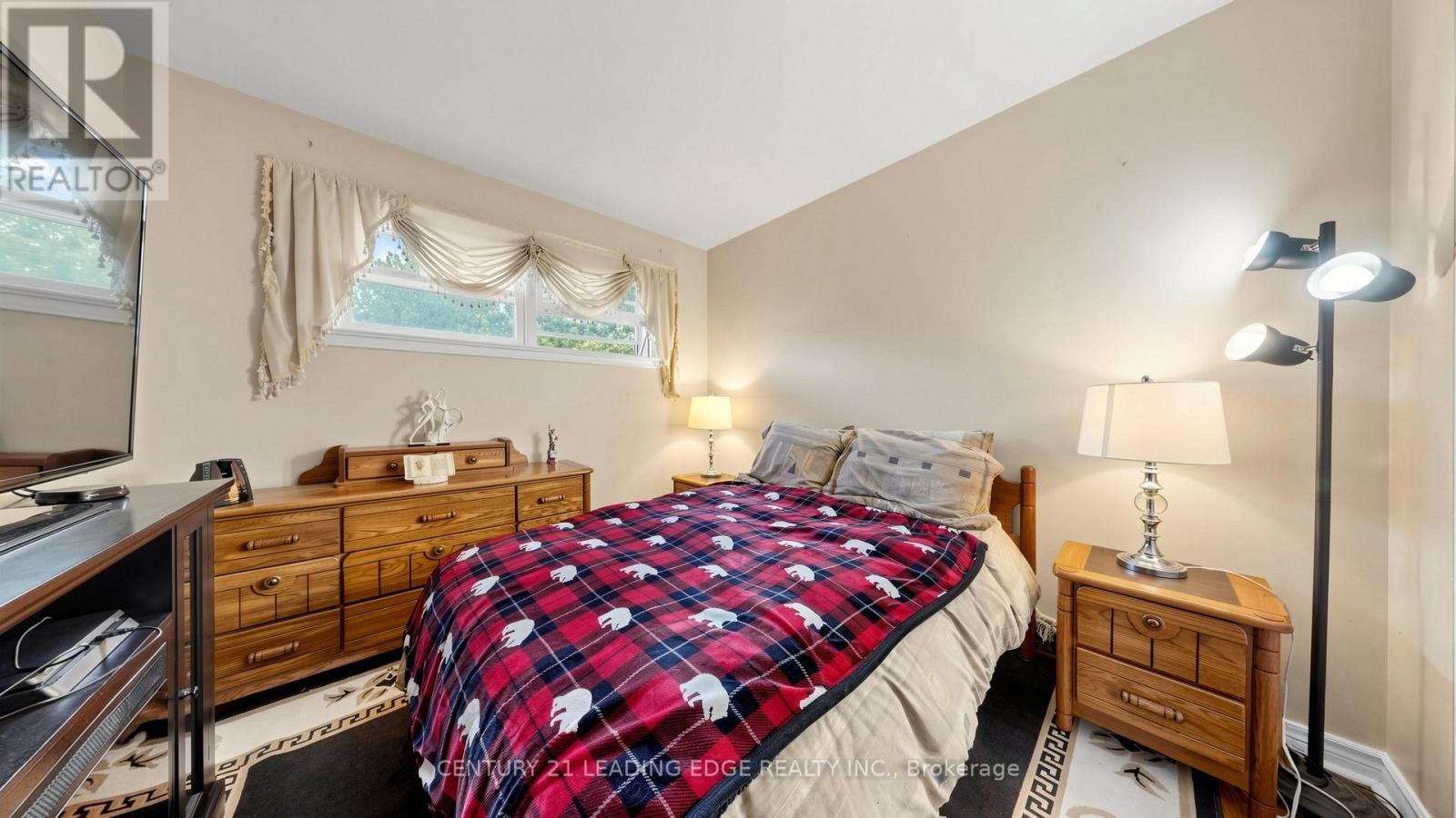 4239 19TH AVENUE - 17