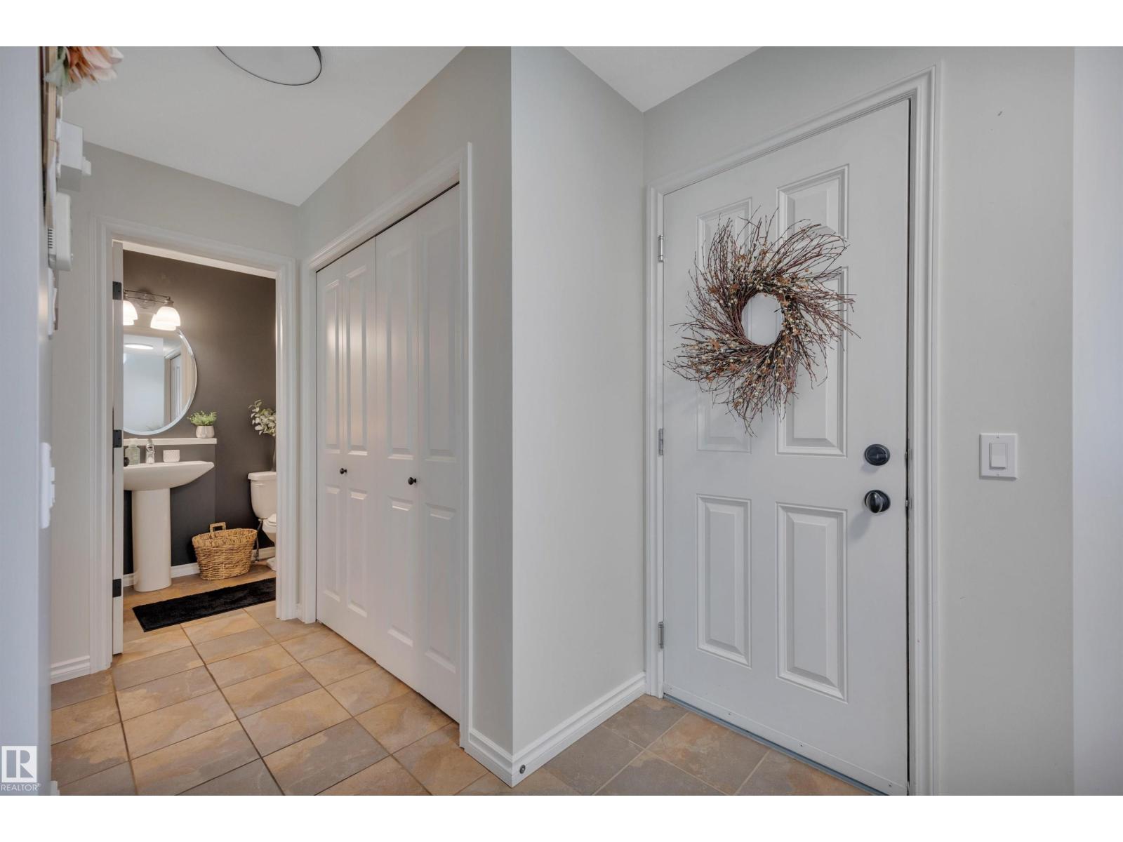 52 SELKIRK PL — photo 21