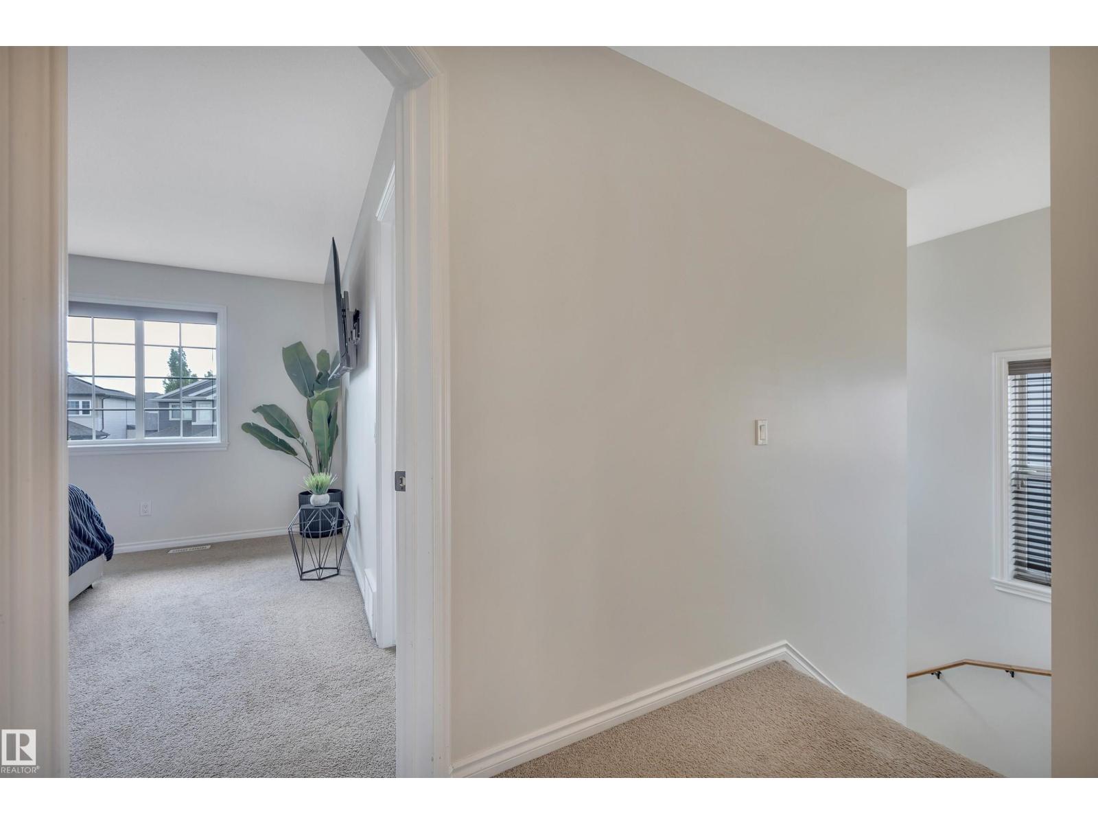 52 SELKIRK PL — photo 23