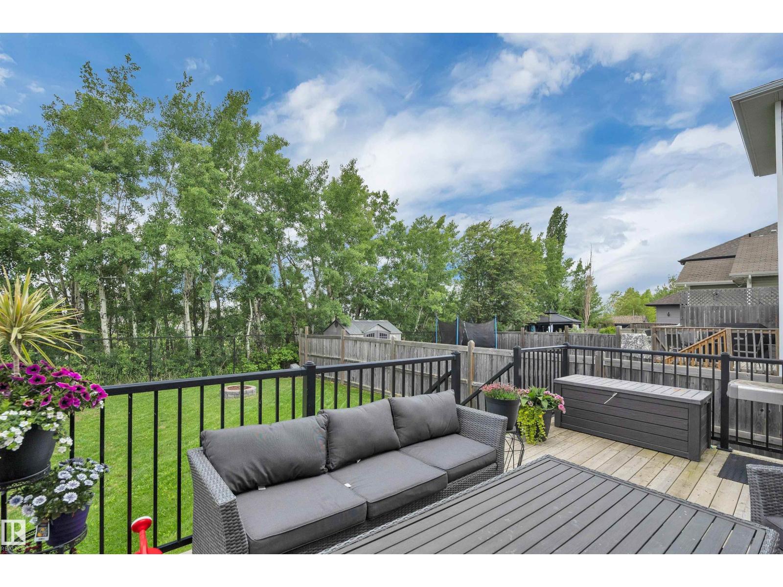52 SELKIRK PL — photo 46