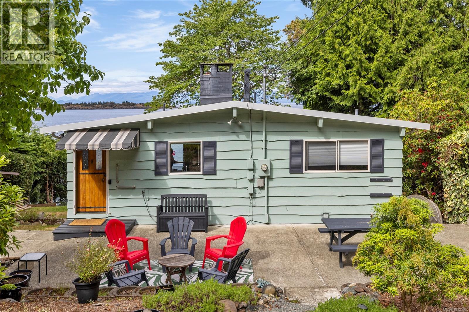 3083 Dolphin Dr - 19