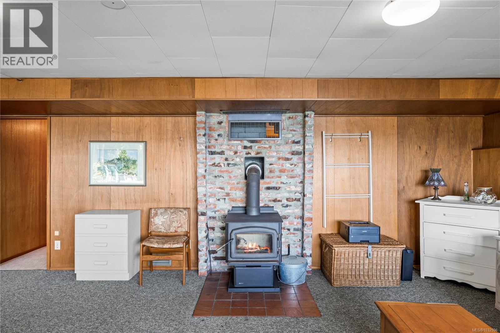 3083 Dolphin Dr - 34