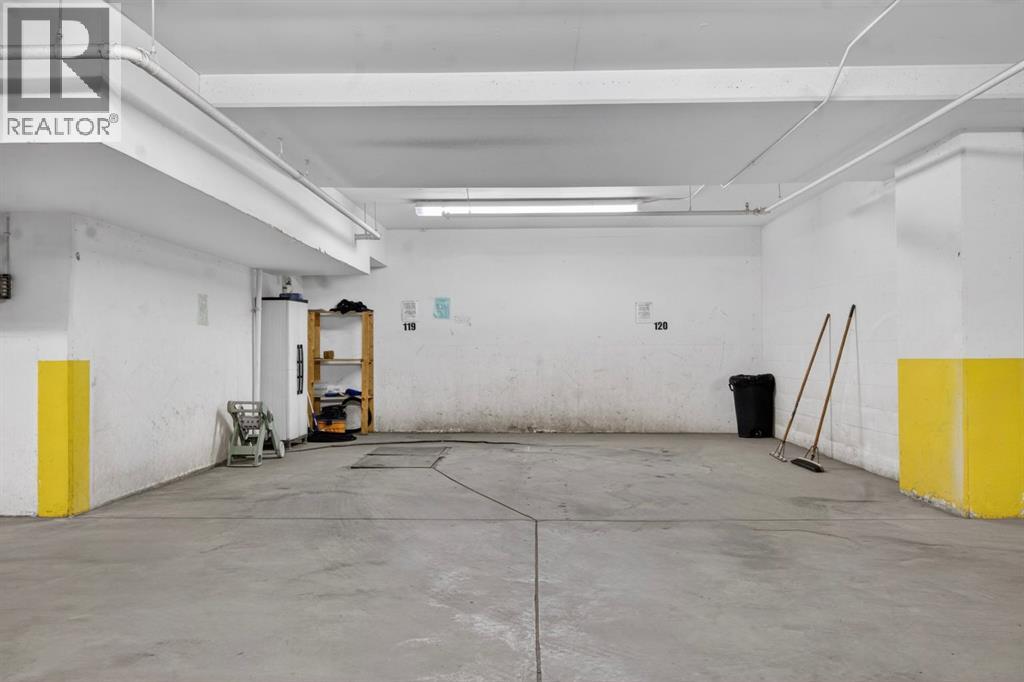 Car Wash Bay