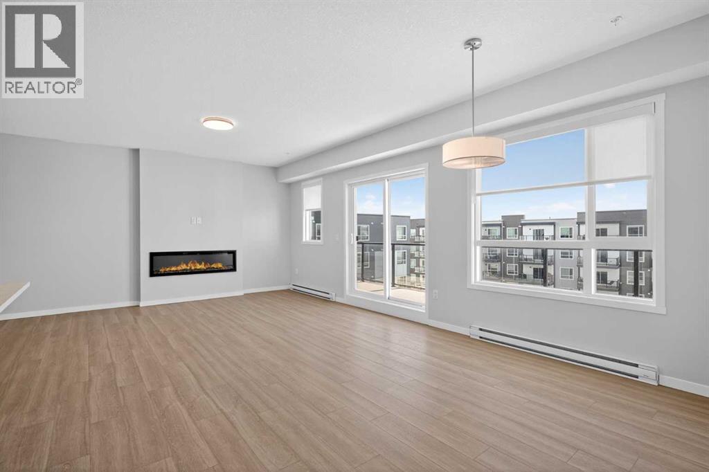 #2403 33 Carringham Gate NW - 18