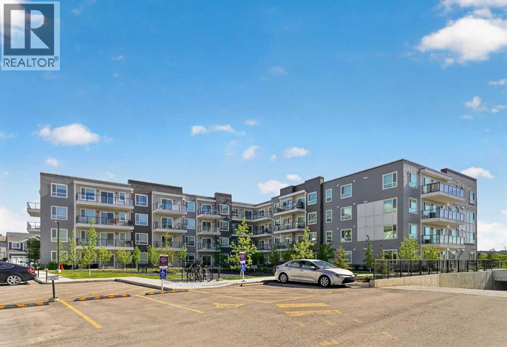 #2403 33 Carringham Gate NW - 40
