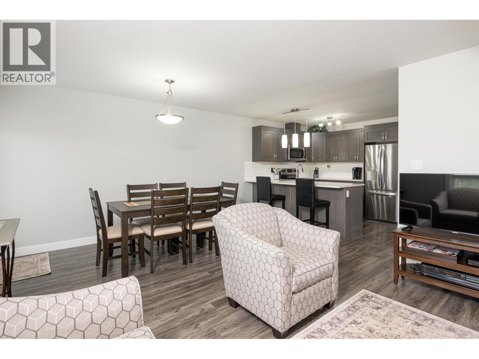 Photo 12 of 40 — 303 6798 WESTGATE AVENUE · Prince George, BC