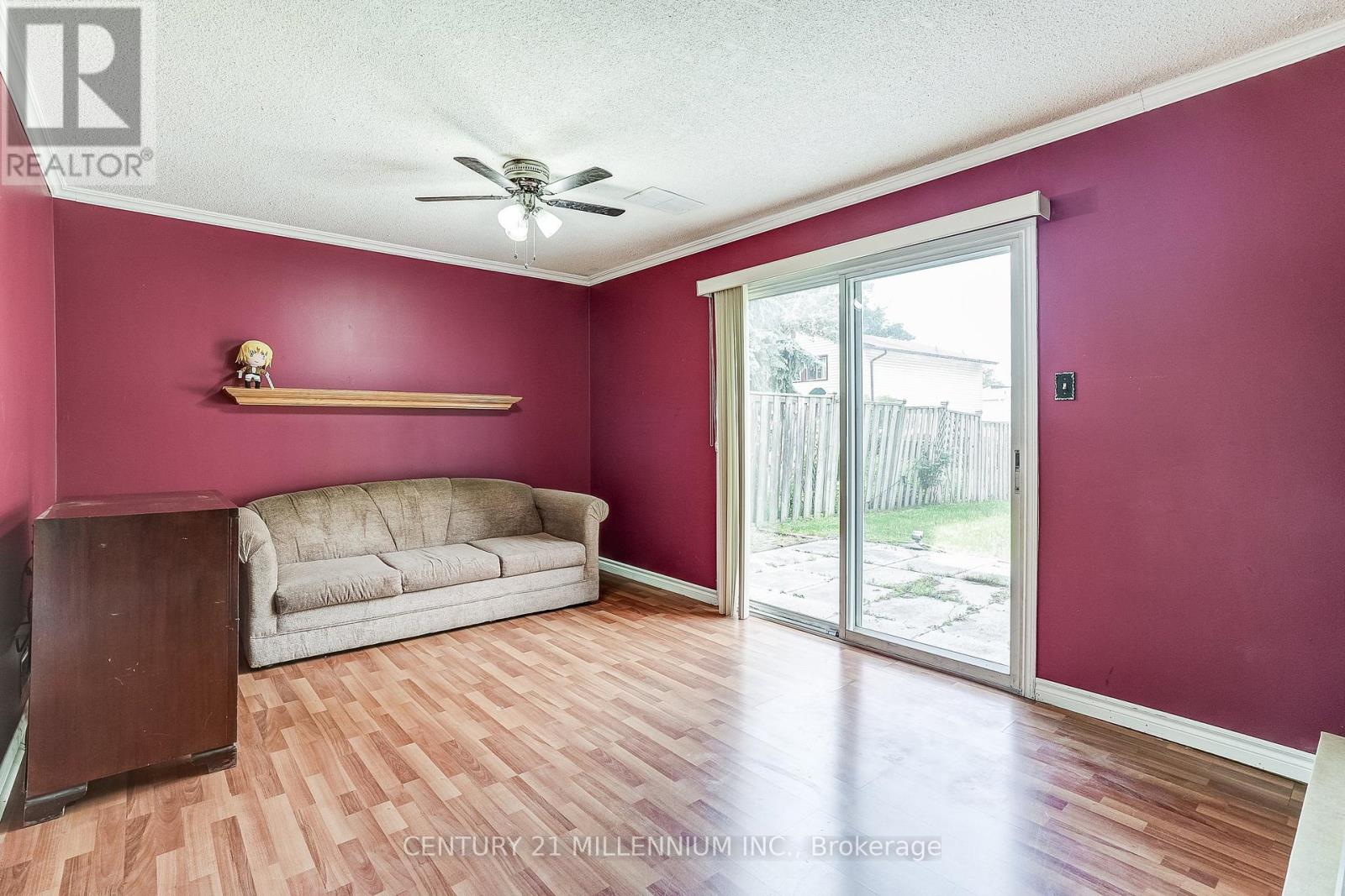 82 HORTON CRESCENT - 15