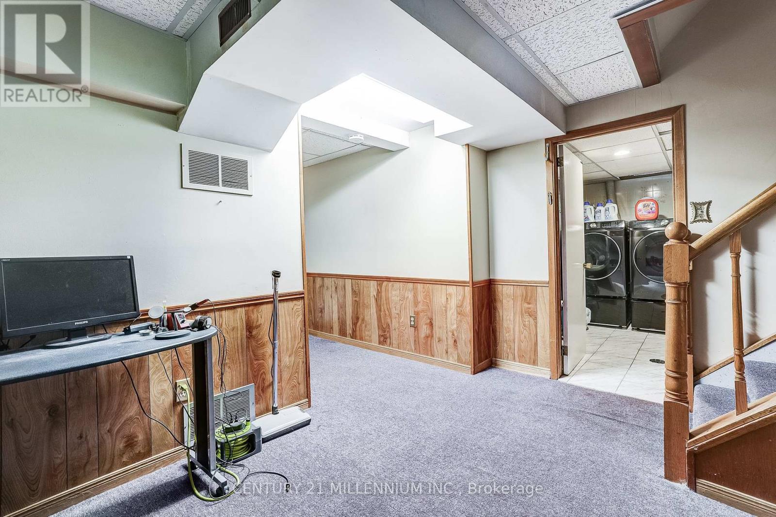 82 HORTON CRESCENT - 27
