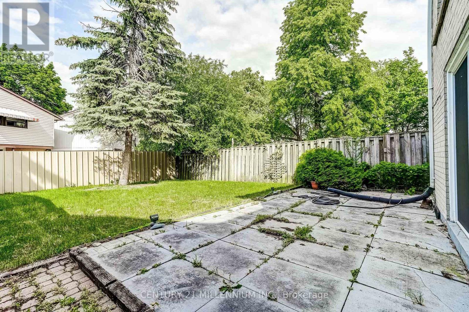 82 HORTON CRESCENT - 29