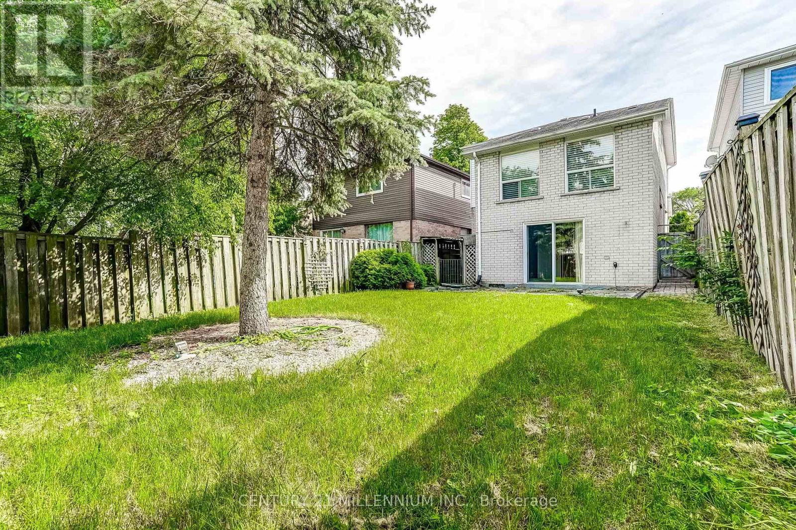 82 HORTON CRESCENT - 30