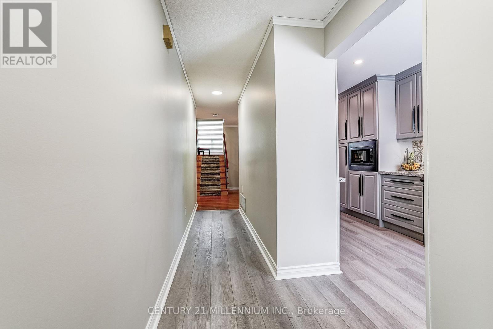 82 HORTON CRESCENT - 4