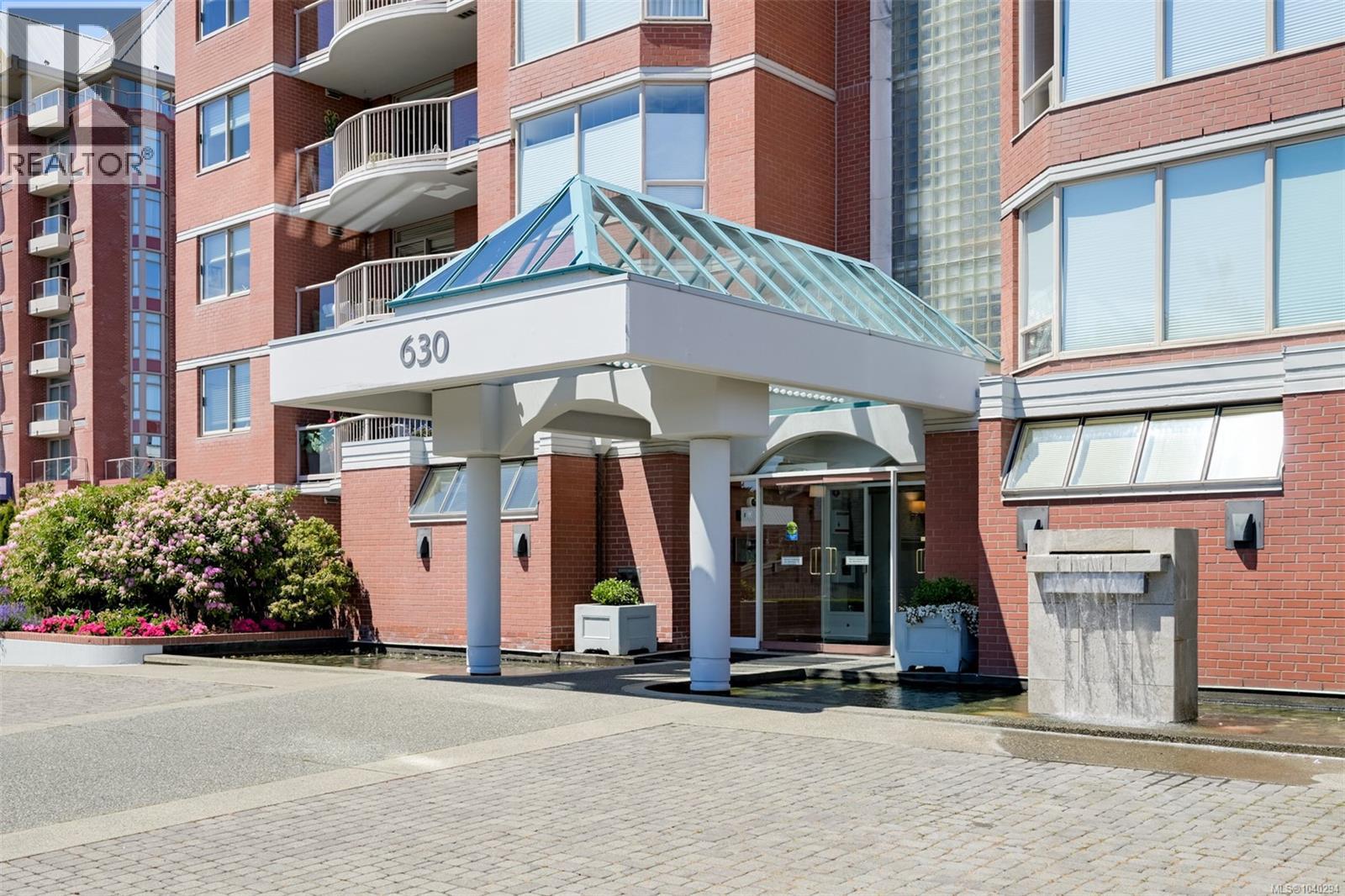 #802 630 Montreal St - 49