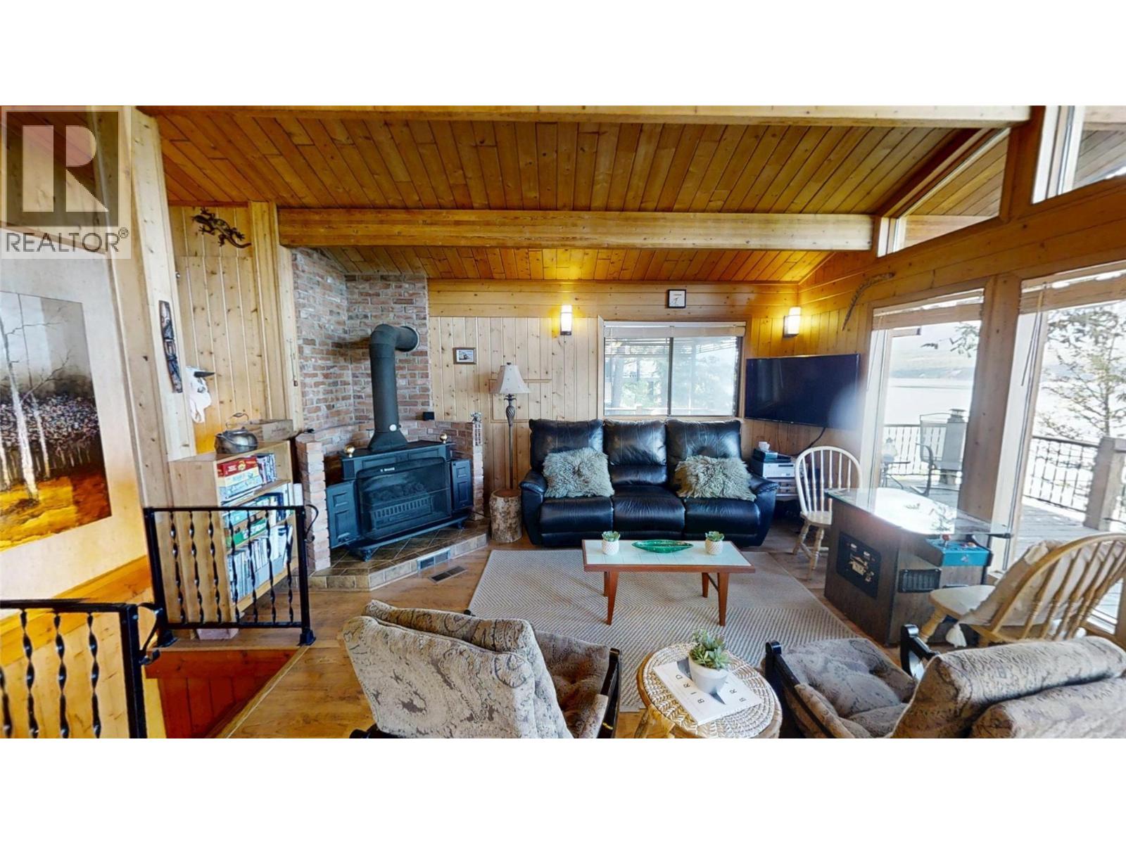 1121 Hilltop Road - 10