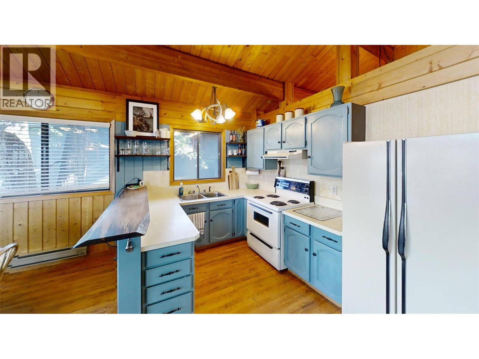 1121 Hilltop Road - 15