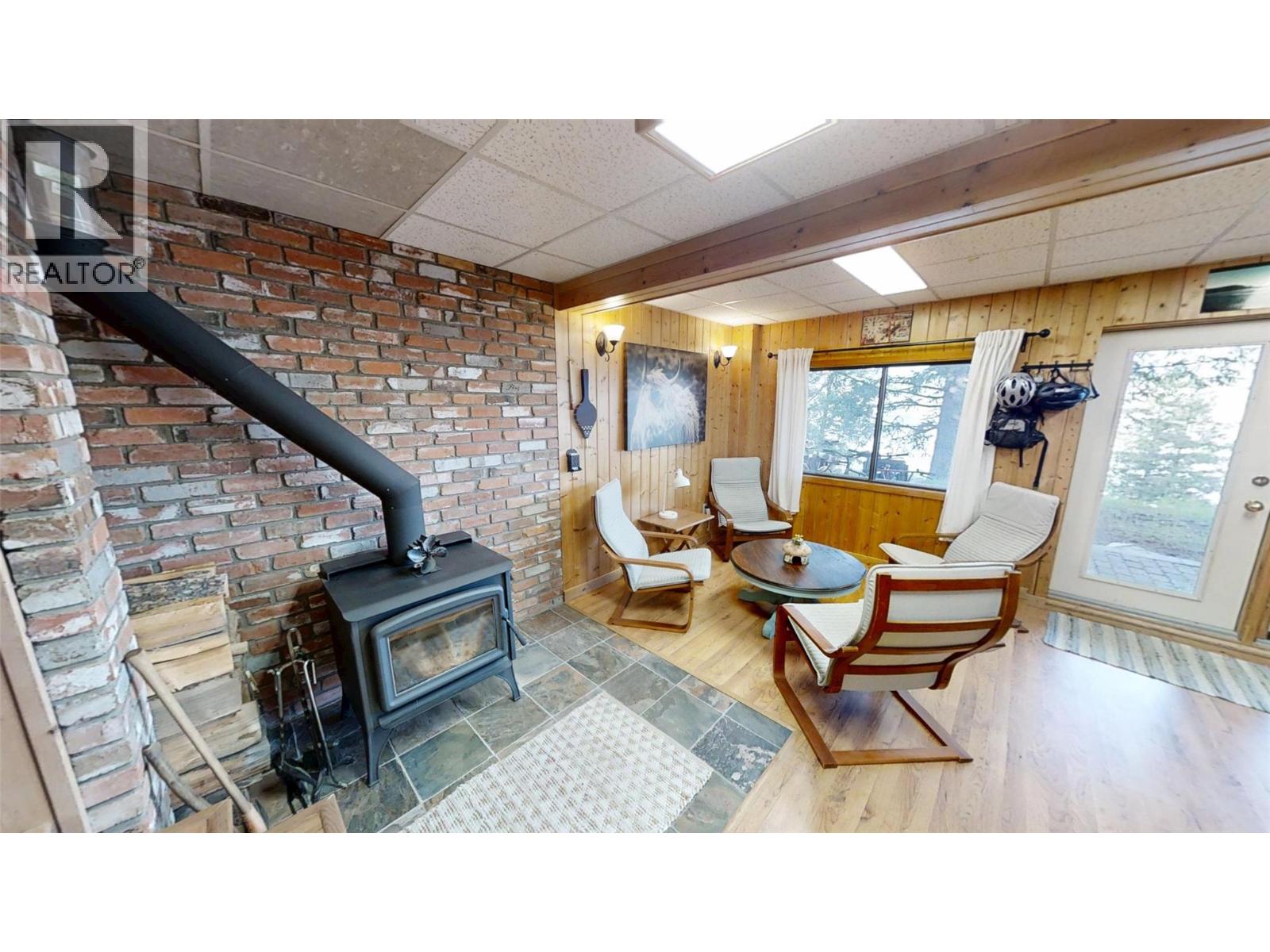 1121 Hilltop Road - 25