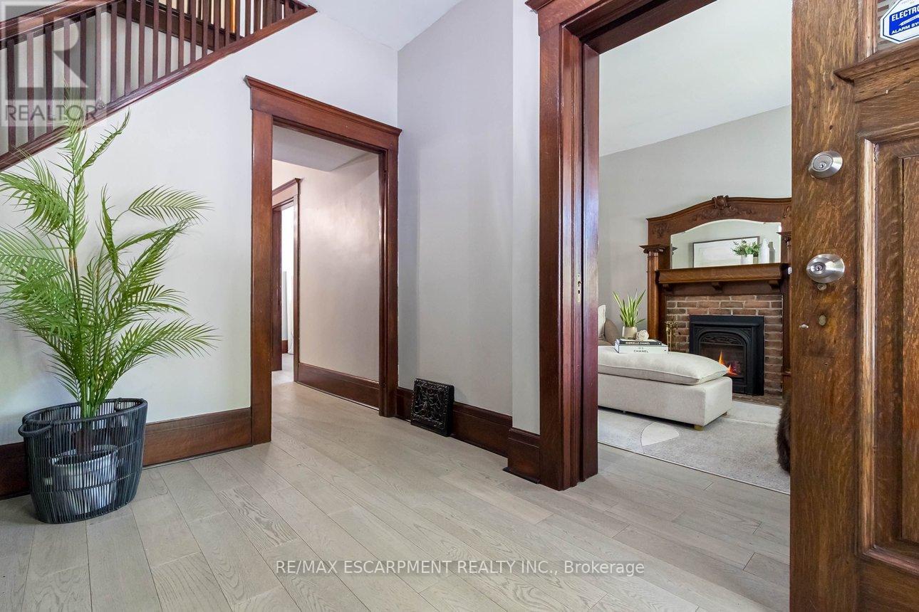82 BURRIS STREET - 4