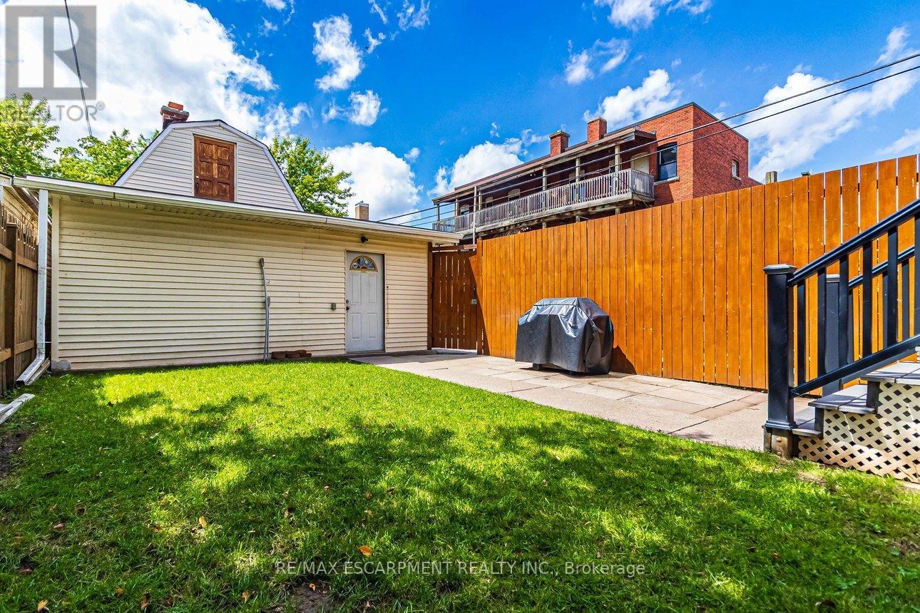 82 BURRIS STREET - 44