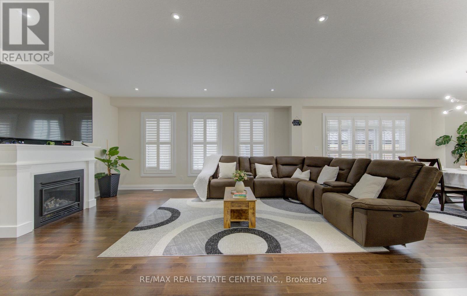 285 SEDGEWOOD STREET - 21
