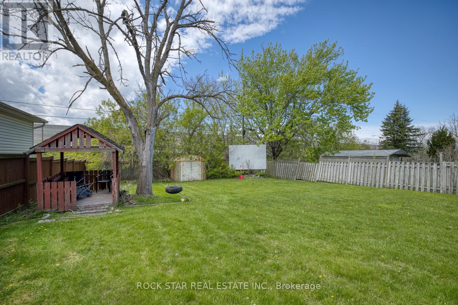 25 WARKDALE DRIVE - 27