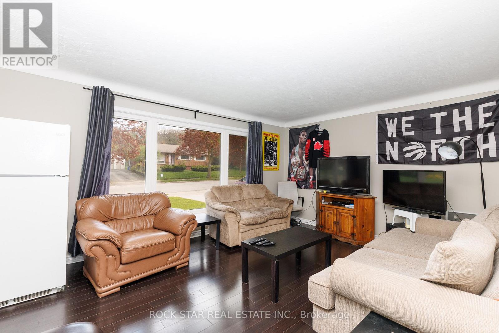 25 WARKDALE DRIVE - 4