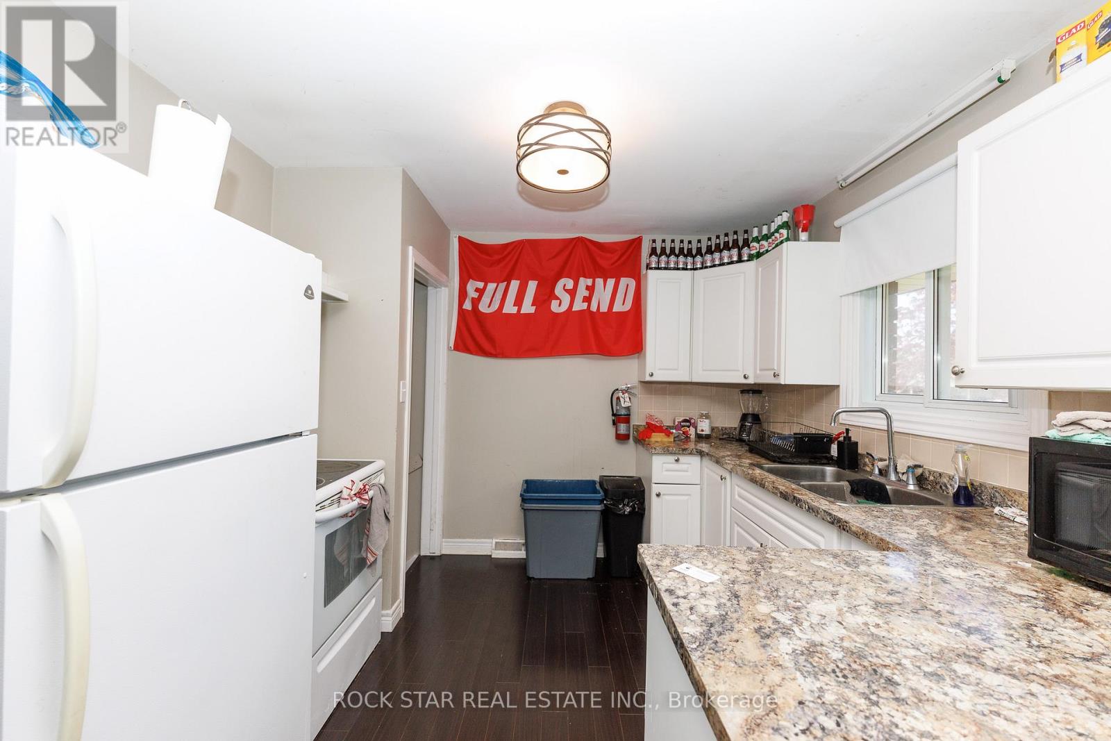 25 WARKDALE DRIVE - 6