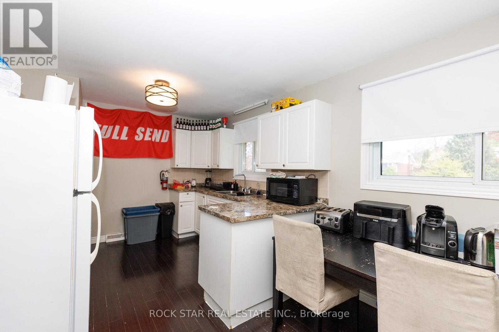 25 WARKDALE DRIVE - 7