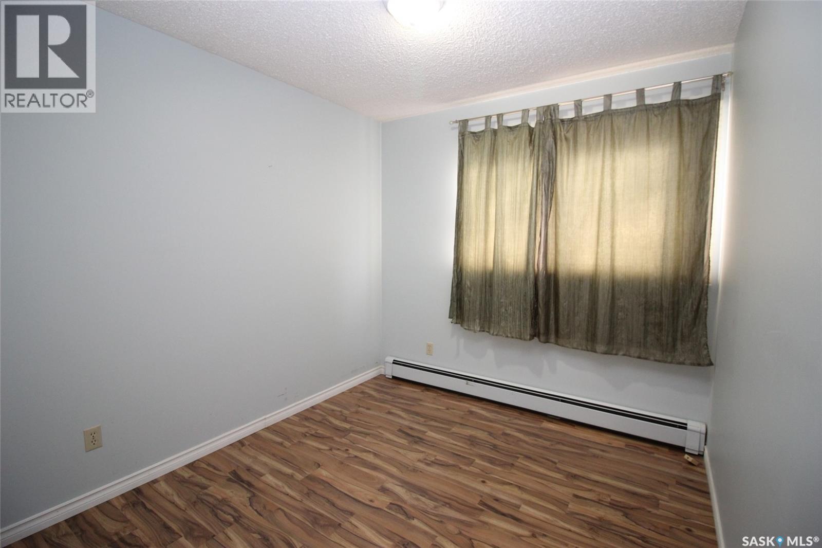 595 9th STREET W - 16