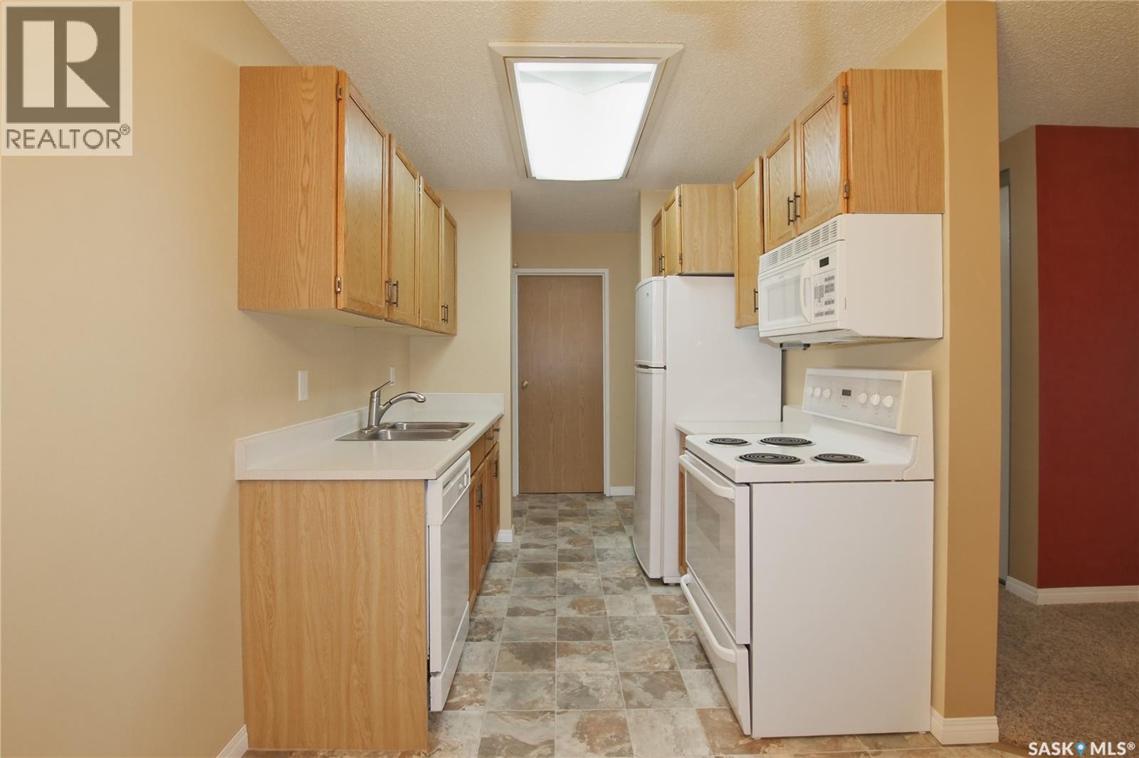 205 1130 9th AVENUE NE - photo 2