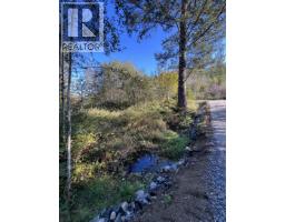 13607 Lee Road, Garden Bay, BC V0N1S1 Photo 10