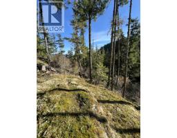 13830 Sakinaw Drive, Garden Bay, BC V0N1S1 Photo 7