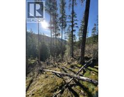 13830 Sakinaw Drive, Garden Bay, BC V0N1S1 Photo 8