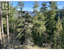 13808 Sakinaw Drive, Garden Bay, BC V0N1S1 Photo 6