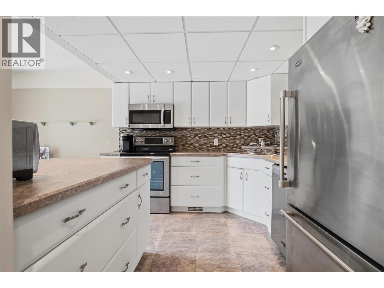 #115 1050 SPRINGFIELD Road - 16