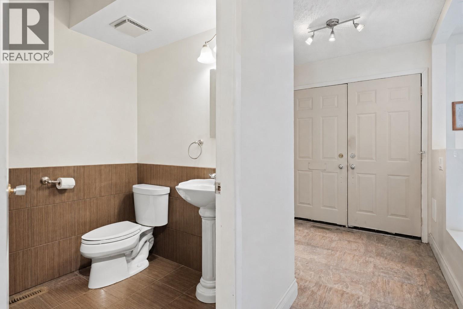 #115 1050 SPRINGFIELD Road - 17