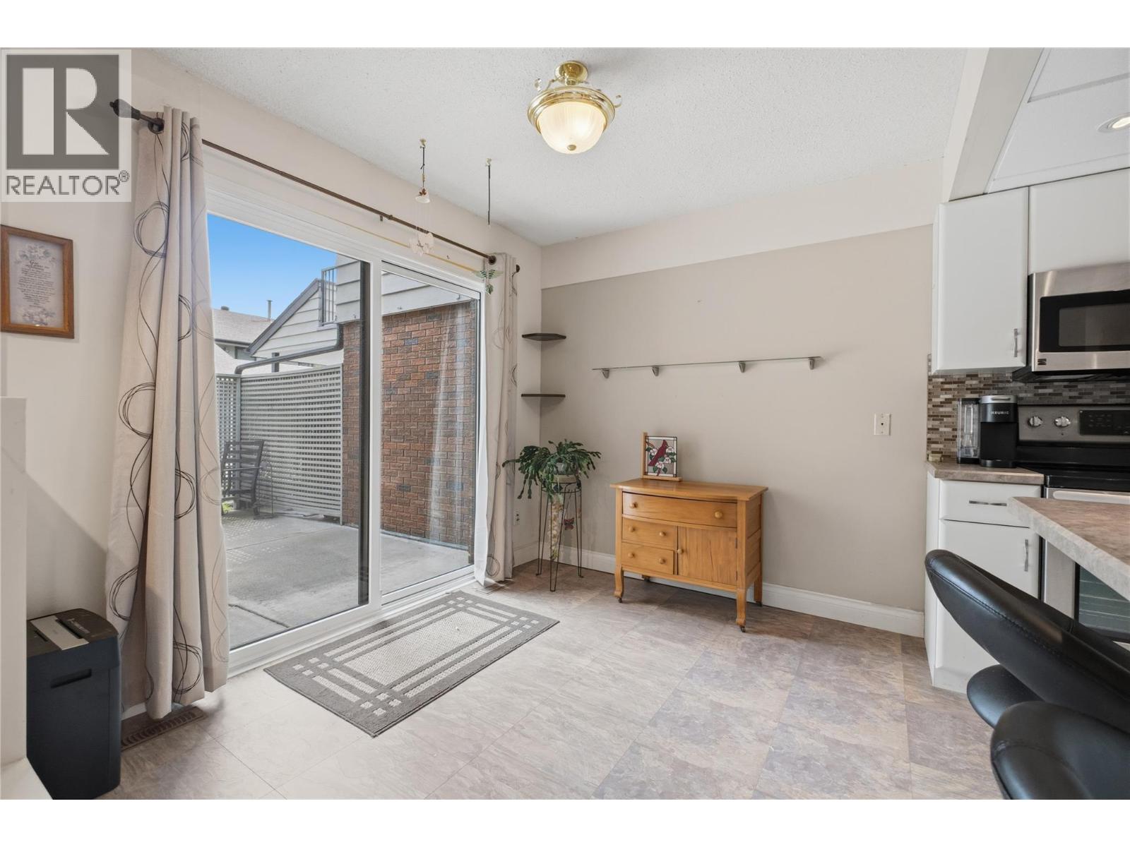 #115 1050 SPRINGFIELD Road - 19