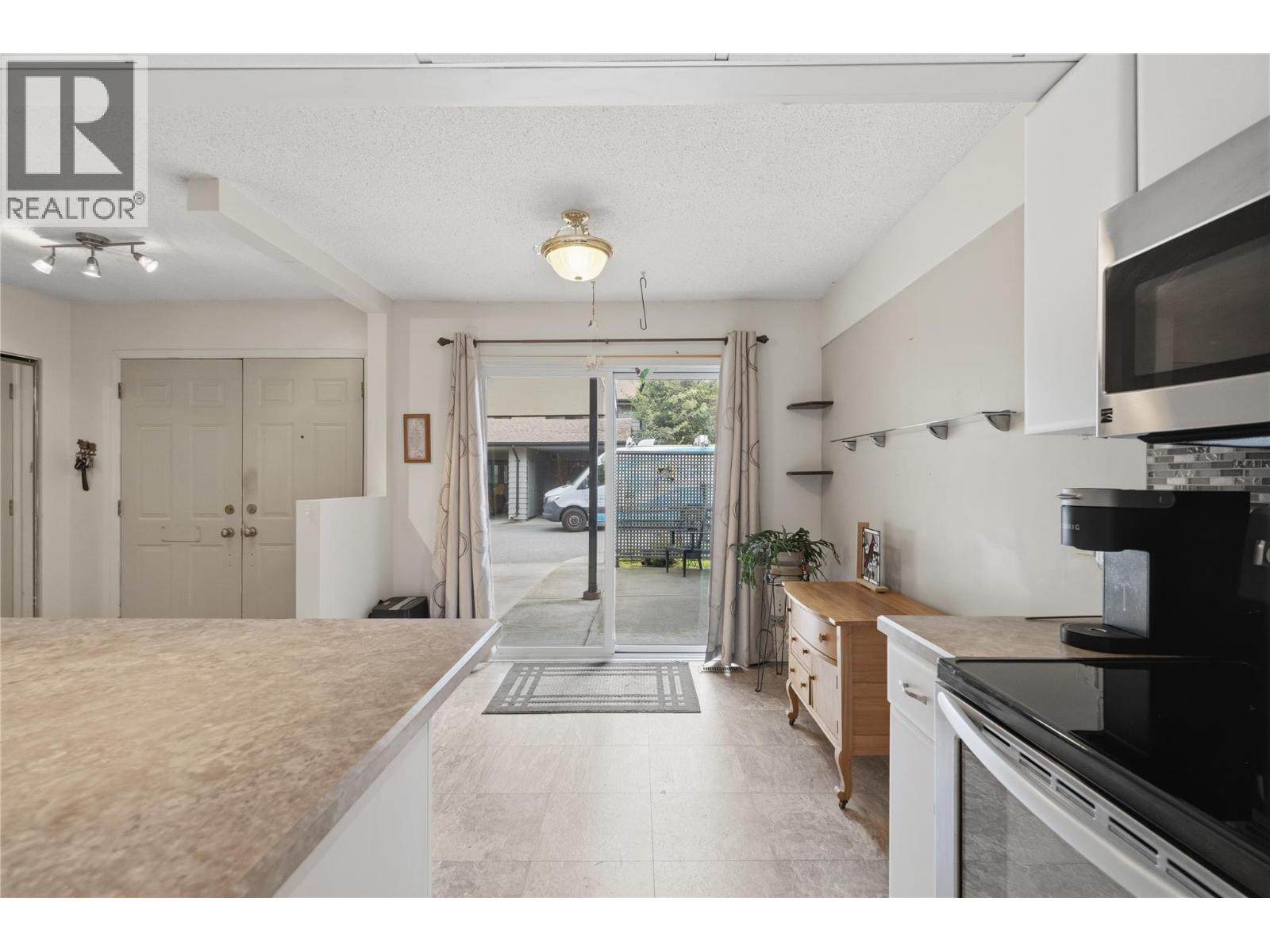 #115 1050 SPRINGFIELD Road - 22