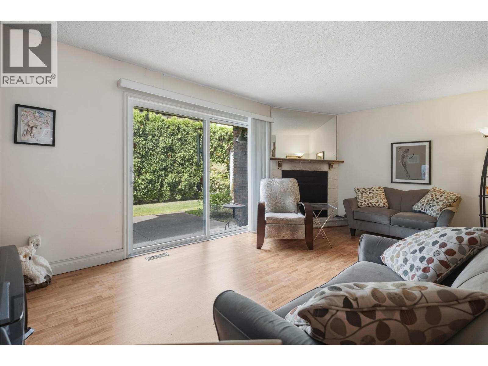 #115 1050 SPRINGFIELD Road - 7
